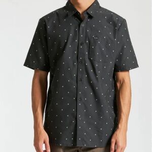 Volcom Patterson short sleeve button-down woven shirt NWT